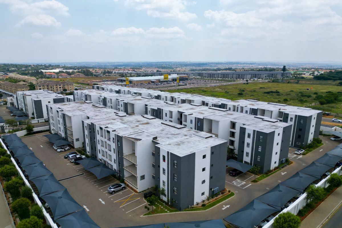 Apartment For Sale in Erand Gardens - Photo 2