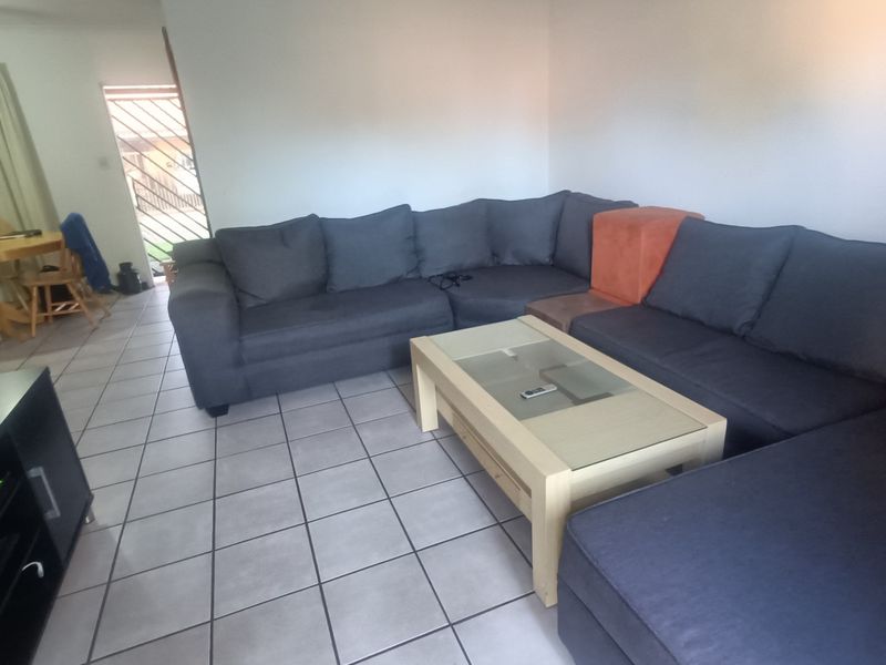 Townhouse For Sale in Celtisdal - Photo 3