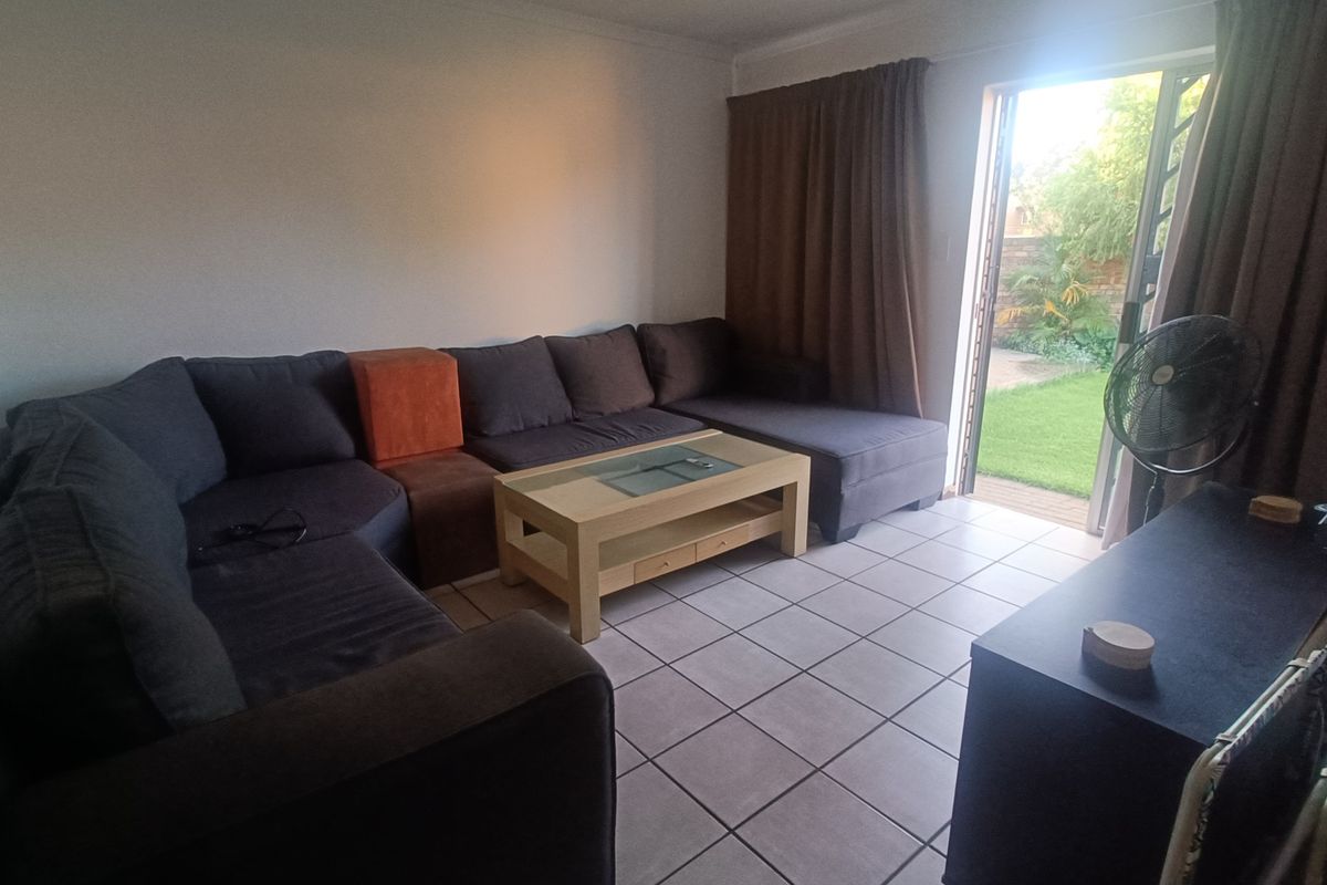 Townhouse For Sale in Celtisdal - Photo 2