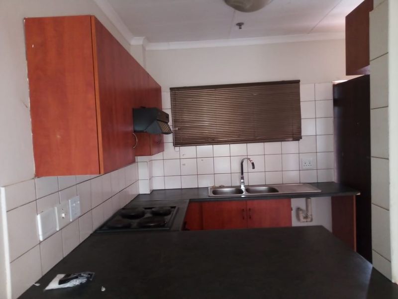 Apartment For Sale in Pretoria North - Photo 7