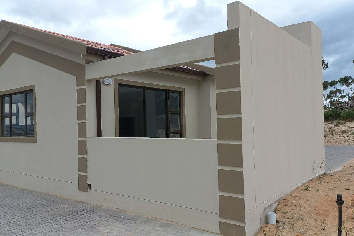 House For Sale in Albertinia Central - Photo 3