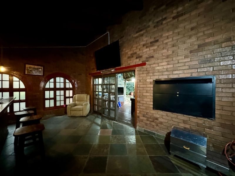 House For Sale in Secunda Central - Photo 9