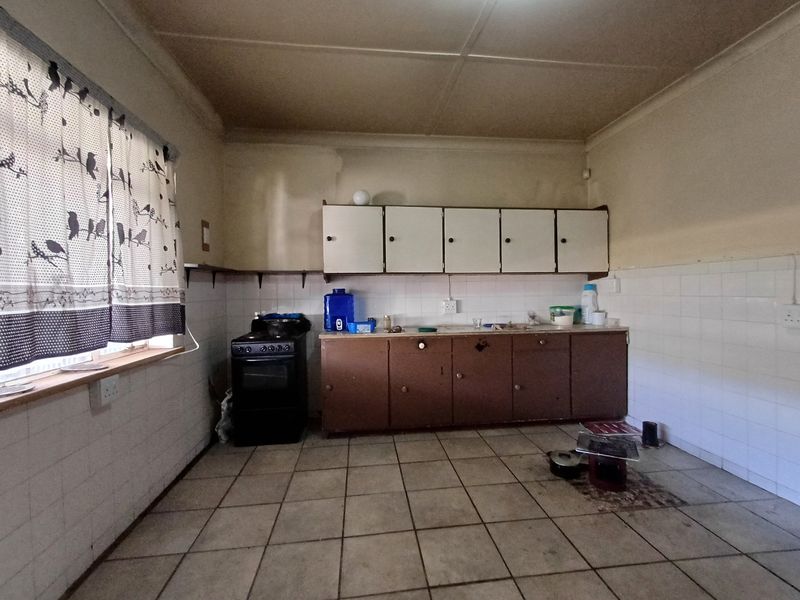 House For Sale in Orkney Central - Photo 8