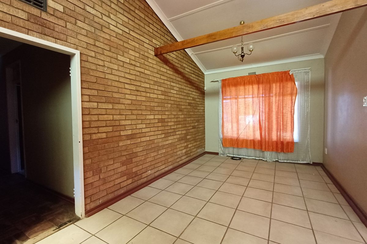 House For Sale in Orkney Central - Photo 5