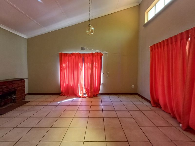 House For Sale in Orkney Central - Photo 4