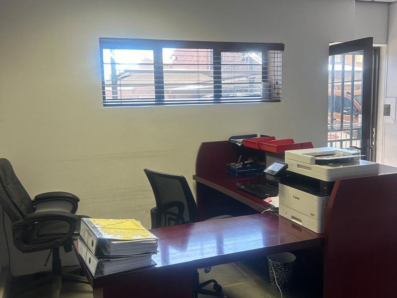 Office For Sale in Polokwane Central - Photo 2