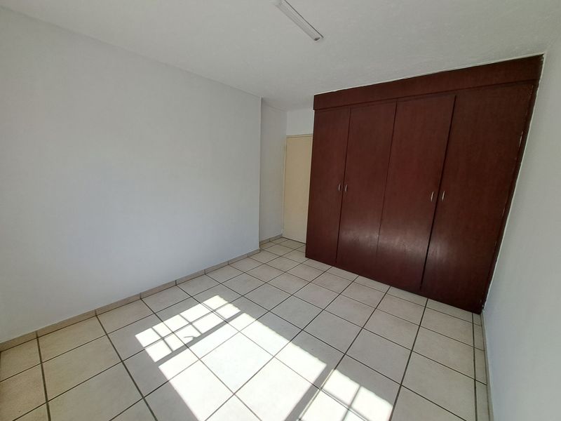 Apartment For Sale in Mountain View - Photo 9