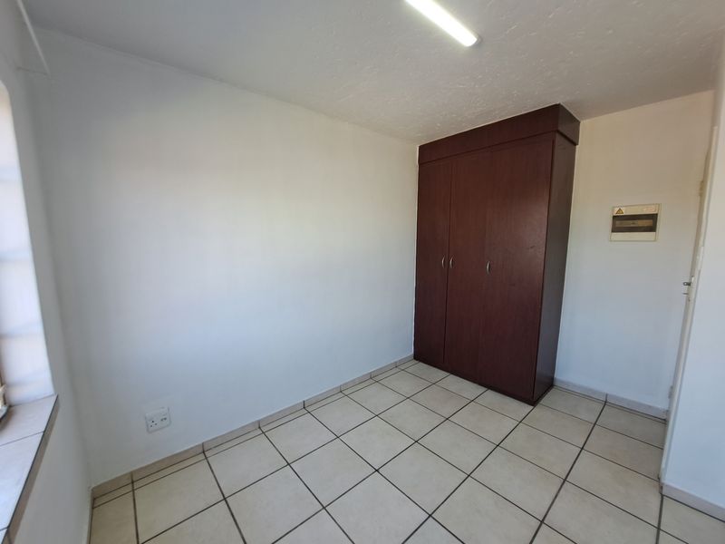 Apartment For Sale in Mountain View - Photo 6