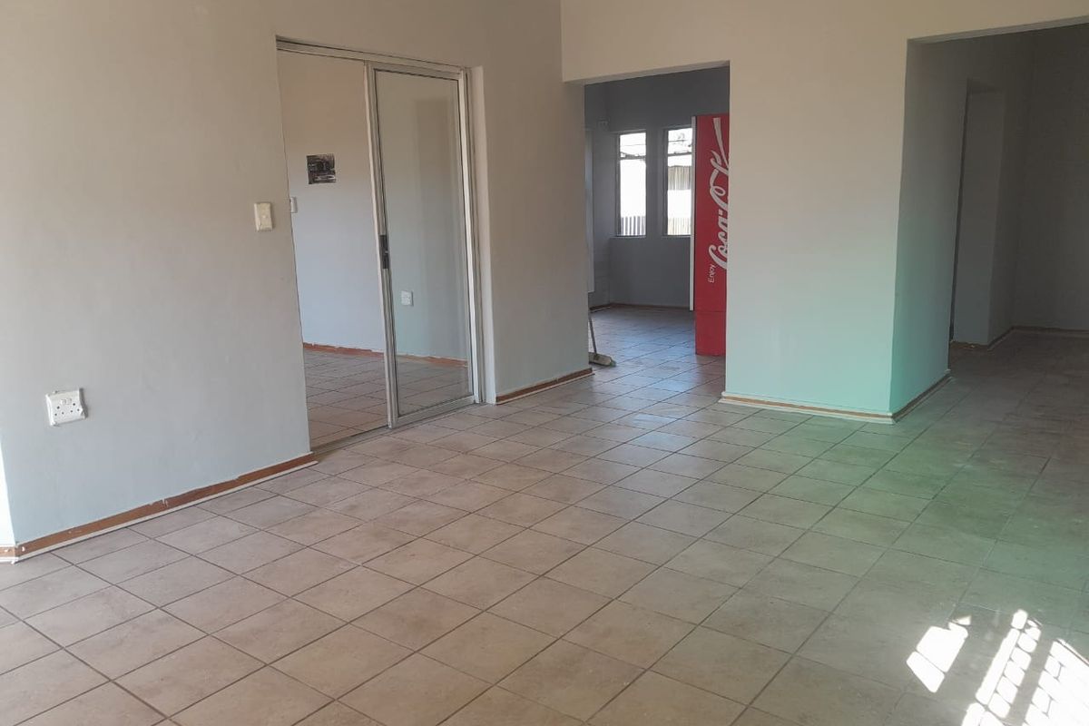 House For Sale in Kuruman Central - Photo 2
