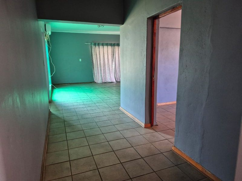 House For Sale in Kuruman Central - Photo 6