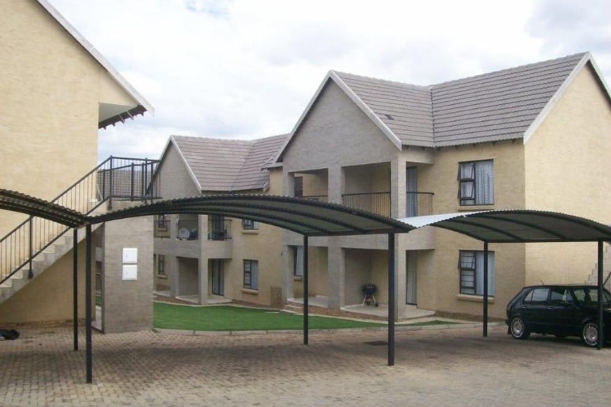 Apartment For Sale in Doringkruin - Photo 2