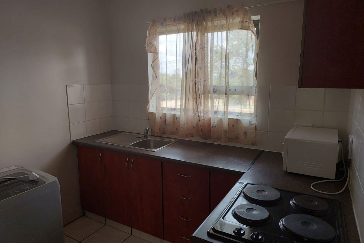 Apartment For Sale in Doringkruin - Photo 4