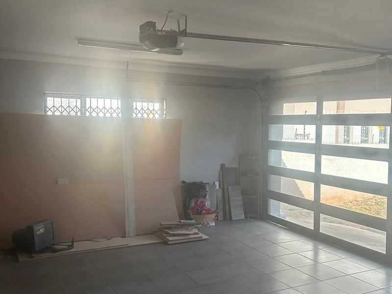 House For Sale in Serala View - Photo 6