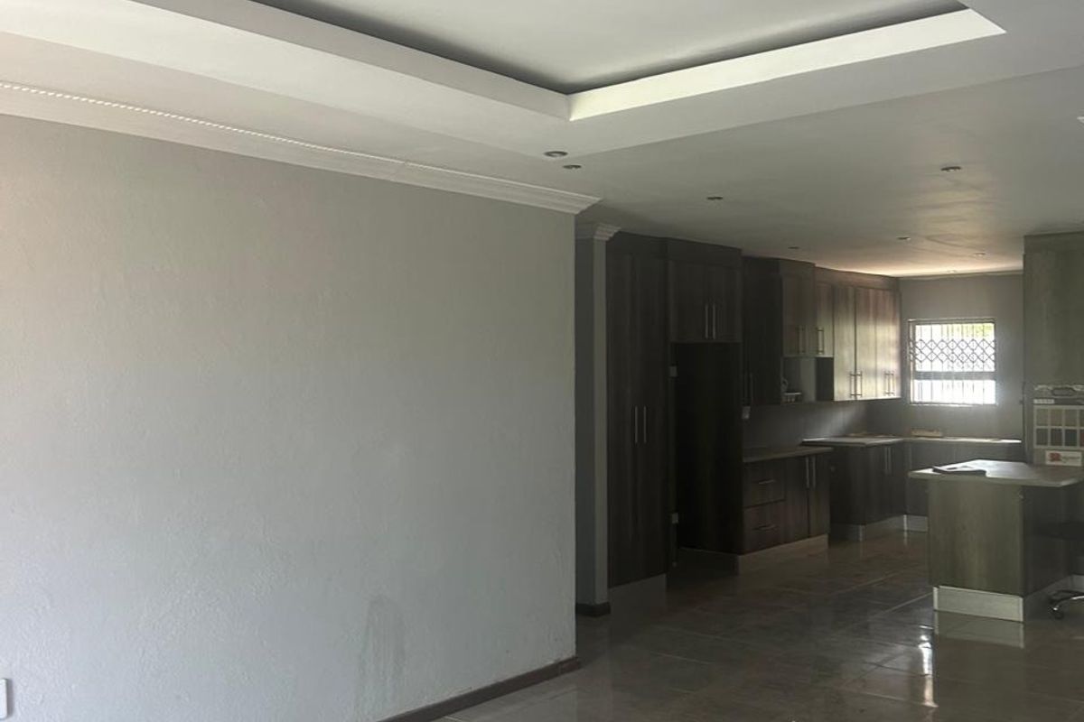 House For Sale in Serala View - Photo 4