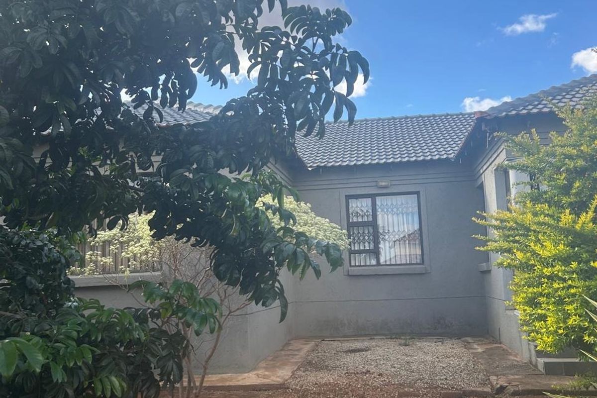 House For Sale in Serala View - Photo 3