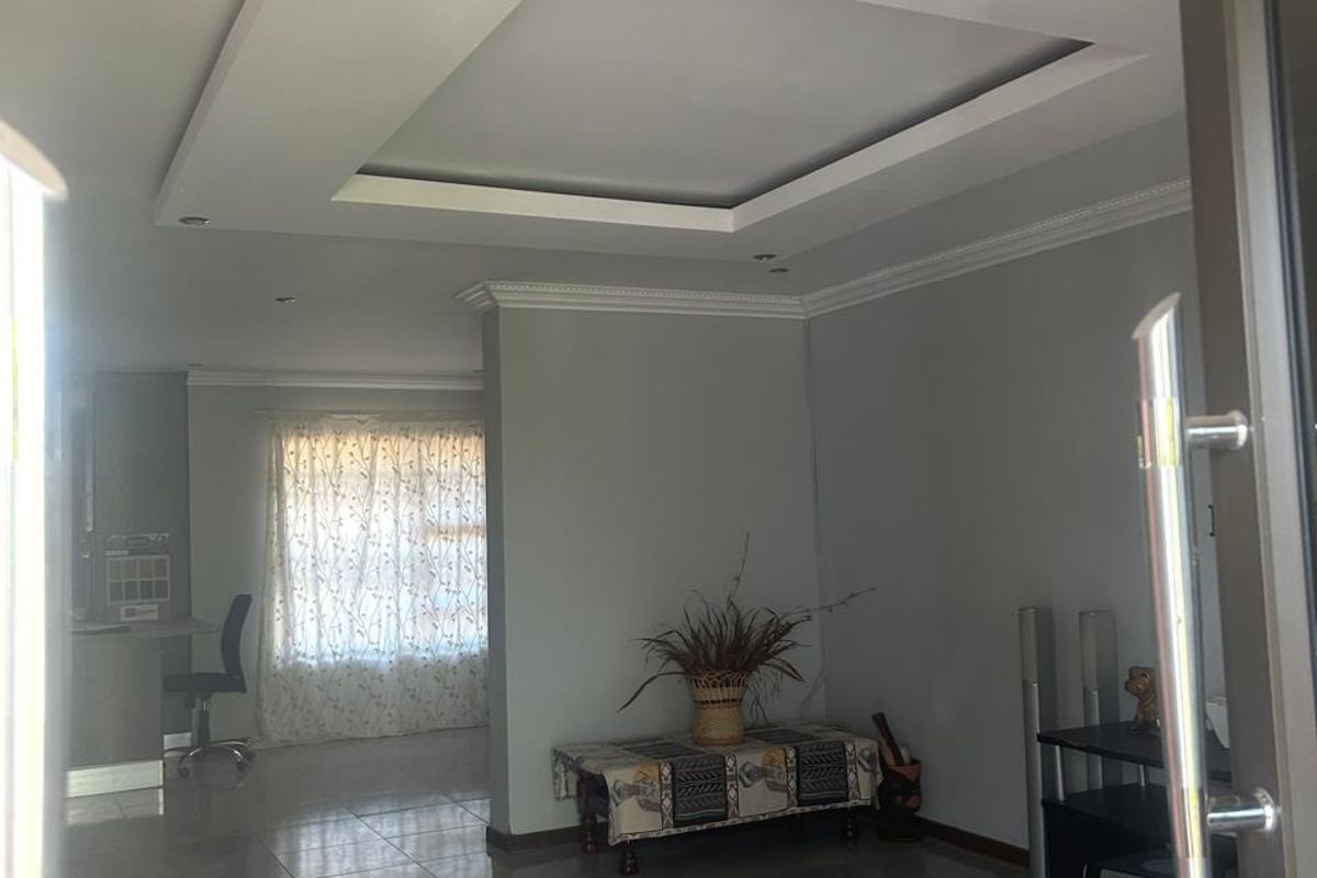 House For Sale in Serala View - Photo 5