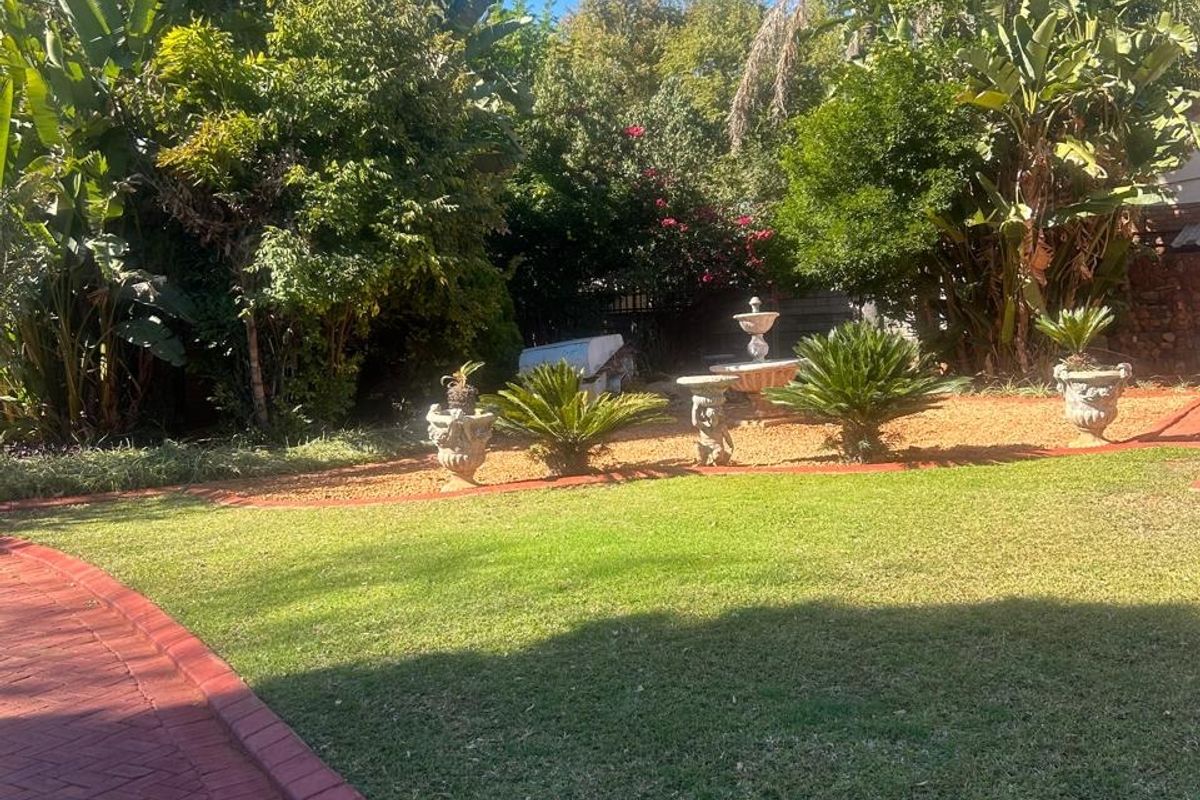 House For Sale in Flora Park - Photo 2