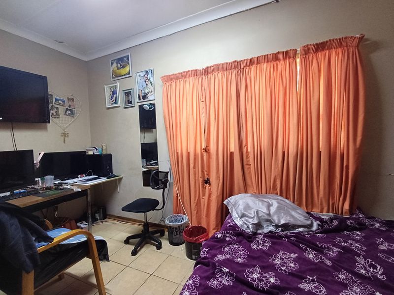 House For Sale in Meiringspark - Photo 10