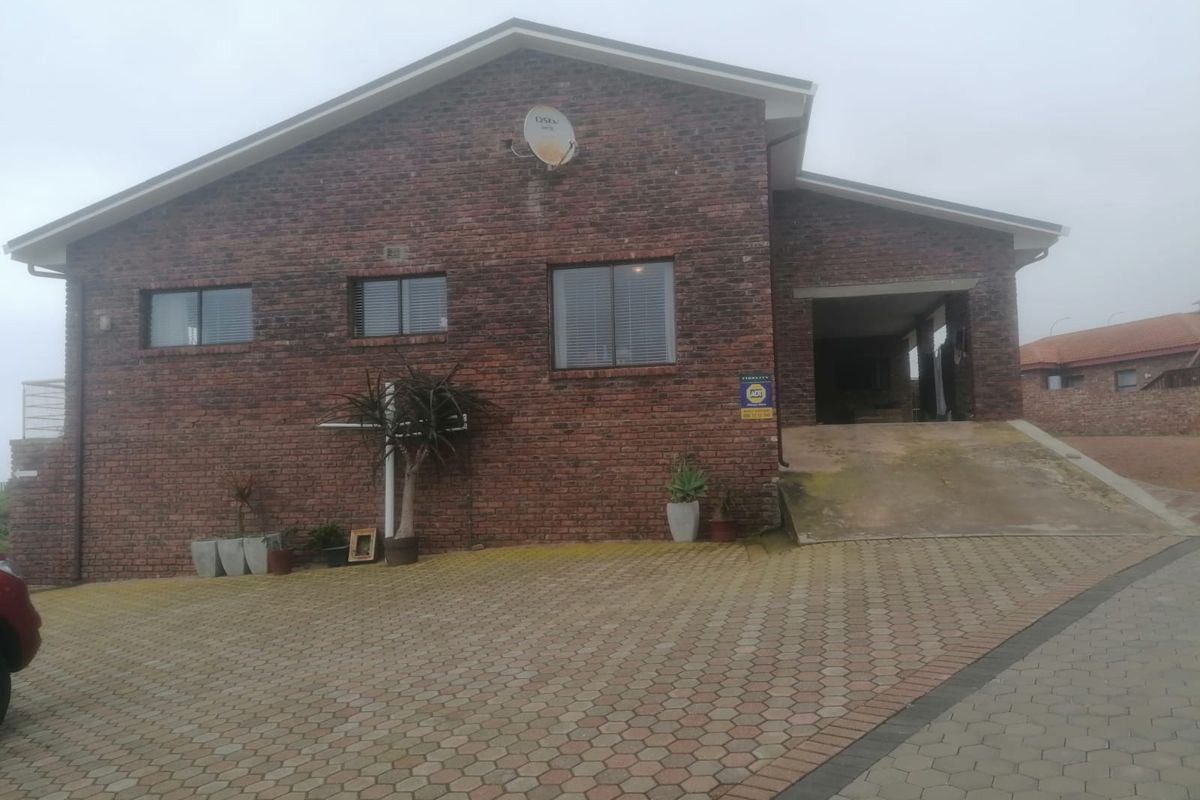 House For Sale in Dana Bay - Photo 4