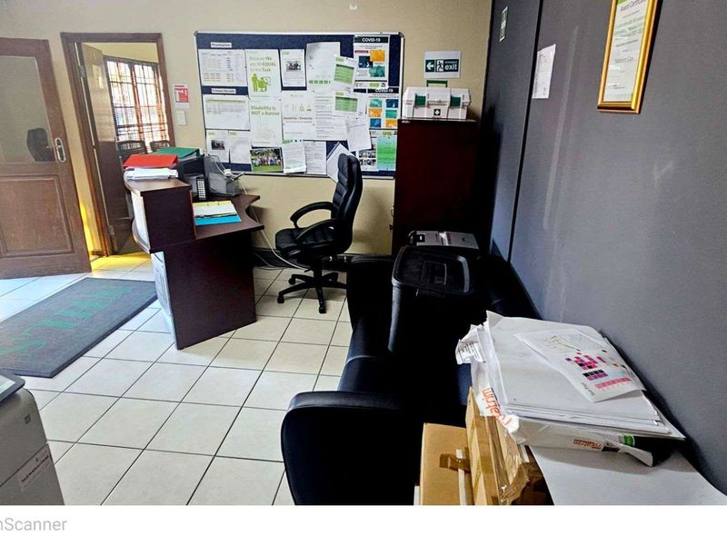 House For Sale in Albertynshof - Photo 8