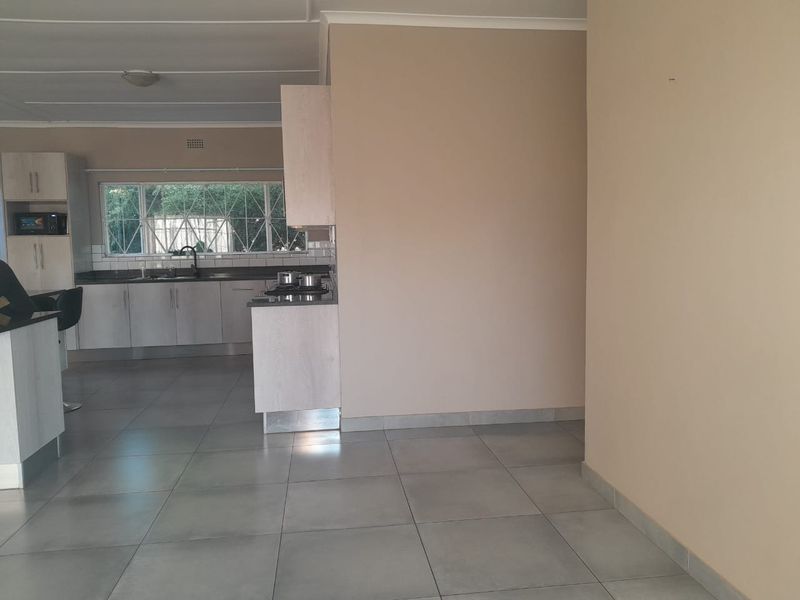 House For Sale in Kuruman Central - Photo 2