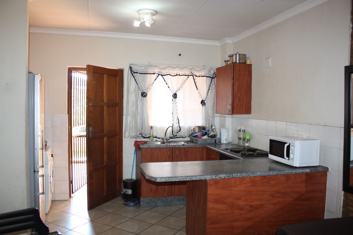 Apartment For Sale in Honeypark - Photo 4