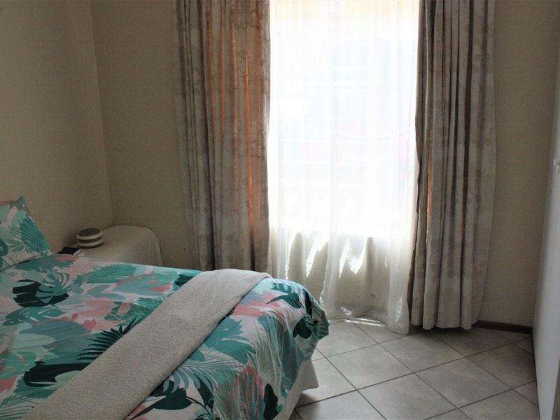 Apartment For Sale in Honeypark - Photo 10