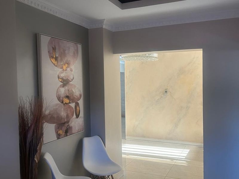 House For Sale in Eagles Crest - Photo 6