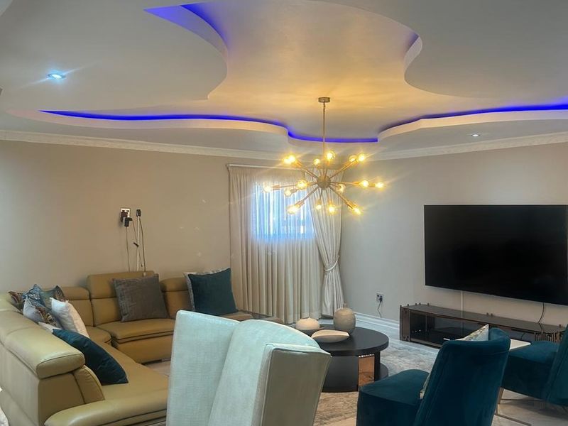 House For Sale in Eagles Crest - Photo 10