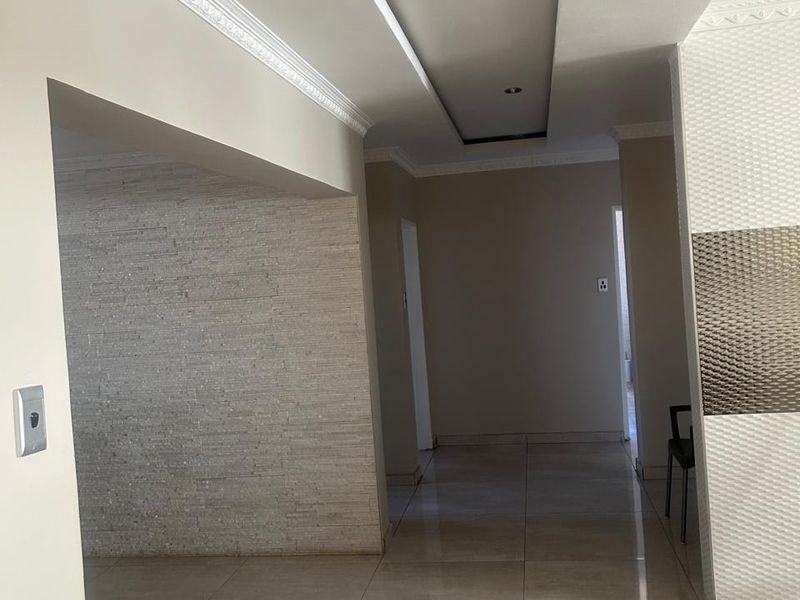 House For Sale in Eagles Crest - Photo 9