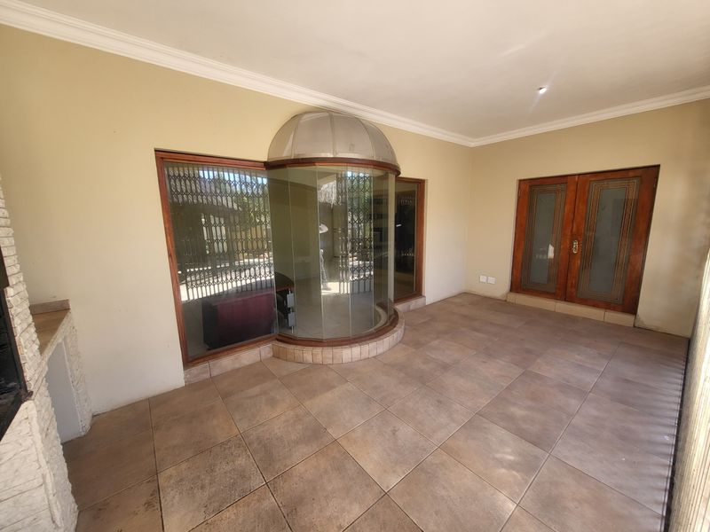 House For Sale in Aloe Ridge - Photo 5