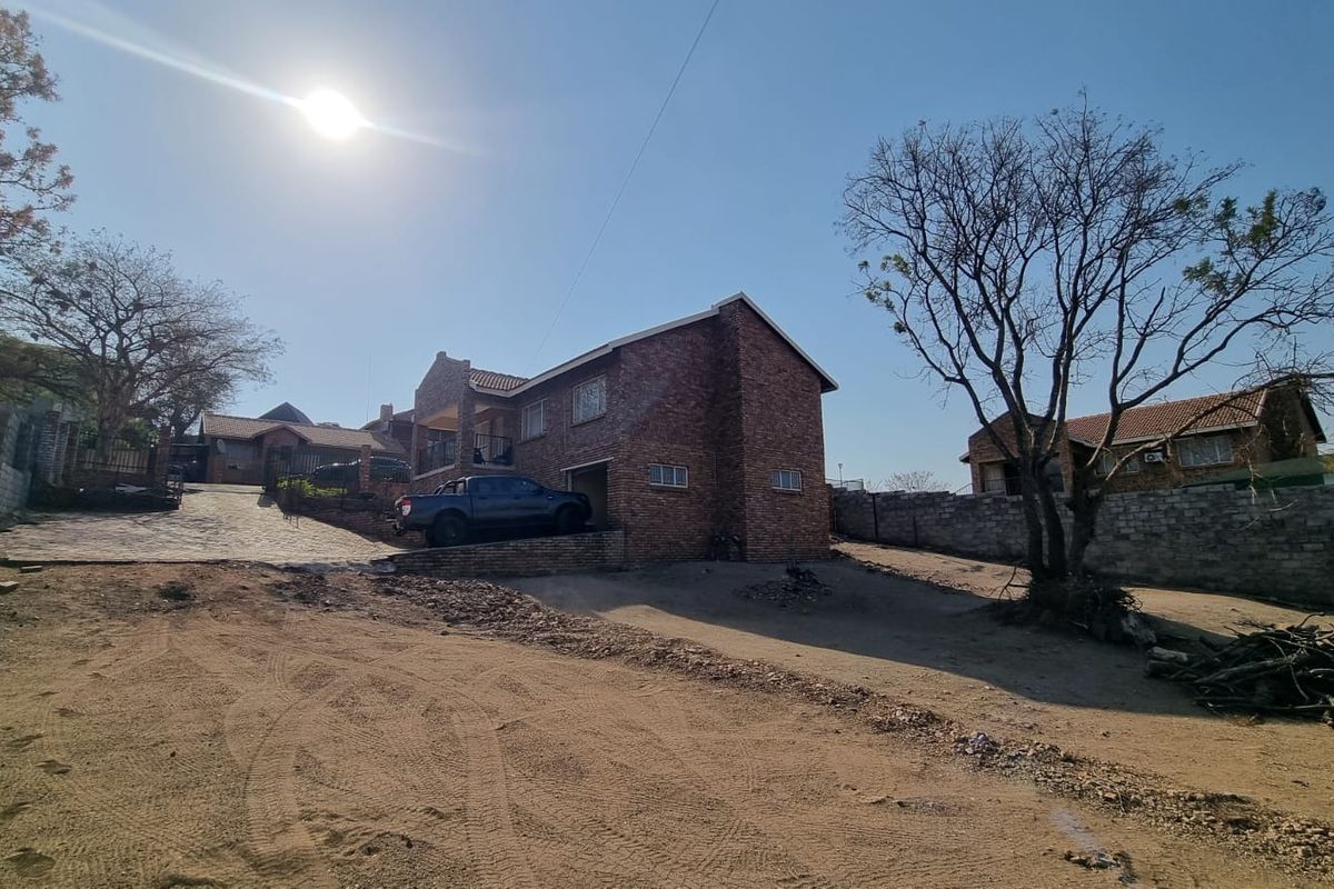 House For Sale in Burgersfort Central - Photo 5