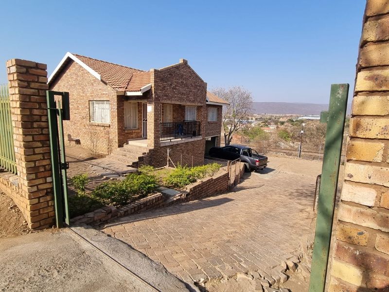 House For Sale in Burgersfort Central - Photo 2