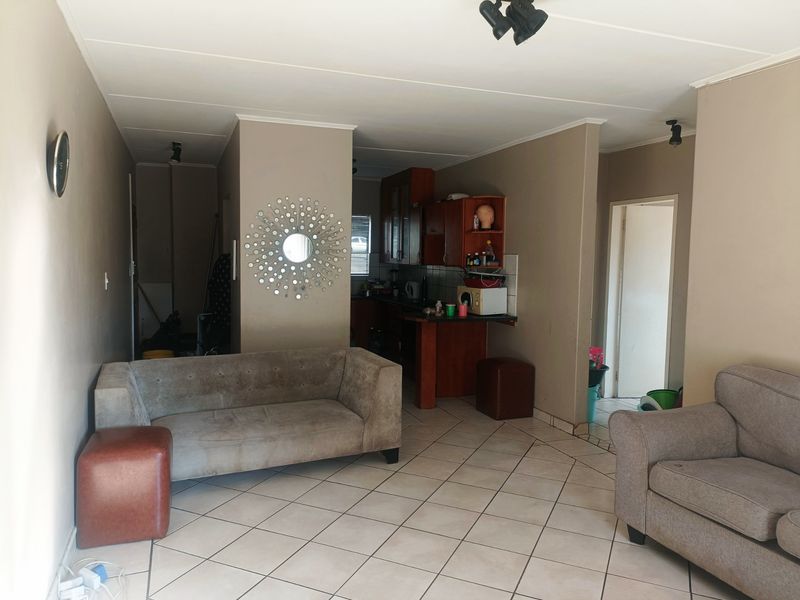 Apartment For Sale in Rooihuiskraal North - Photo 9
