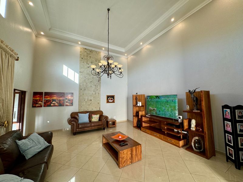 House For Sale in Secunda Central - Photo 8