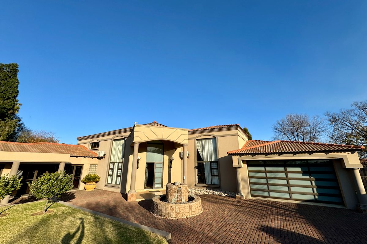 House For Sale in Secunda Central - Photo 3