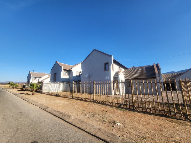 Townhouse For Sale in Aloe Ridge - Photo 6