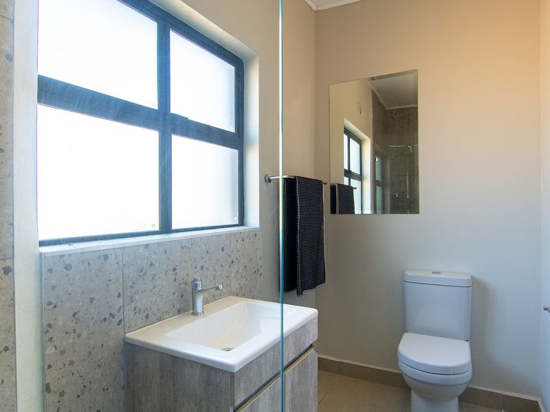 Apartment For Sale in Linbro Park - Photo 9