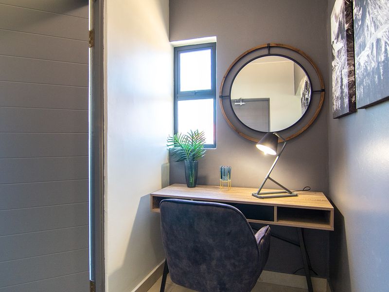 Apartment For Sale in Linbro Park - Photo 6