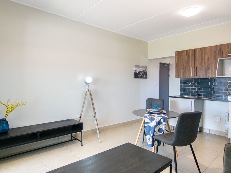 Apartment For Sale in Linbro Park - Photo 3