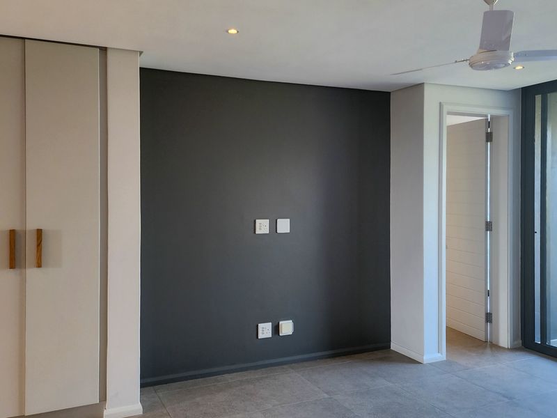 Apartment For Sale in Sheffield Beach - Photo 3