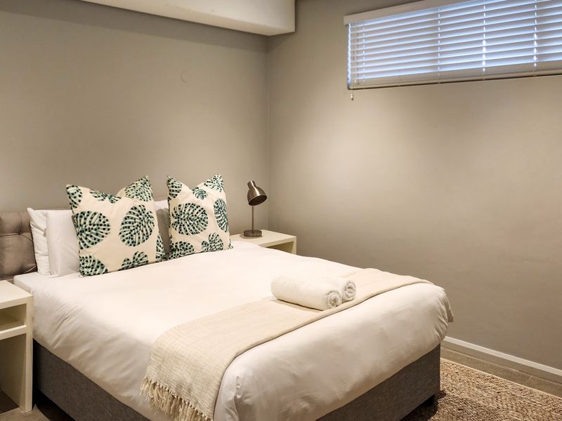 Apartment For Sale in Sheffield Beach - Photo 6