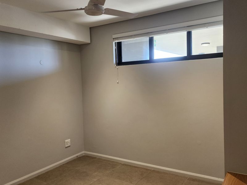 Apartment For Sale in Sheffield Beach - Photo 8