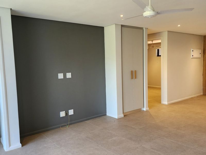 Apartment For Sale in Sheffield Beach - Photo 4