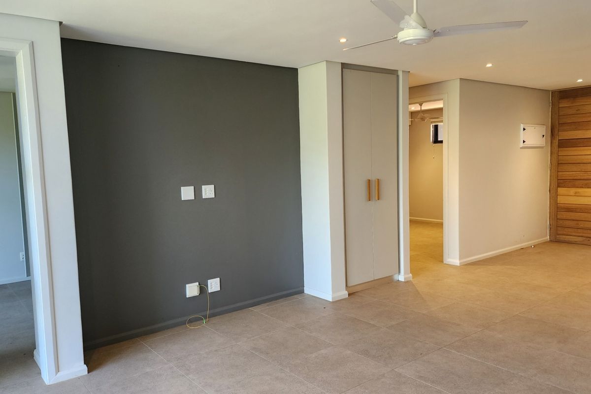 Apartment For Sale in Sheffield Beach - Photo 4