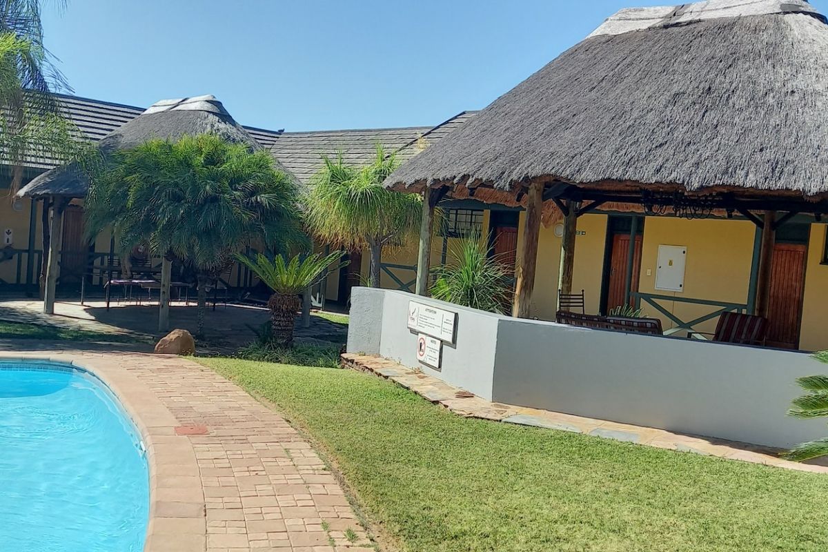 Commercial For Sale in Rooiberg - Photo 3