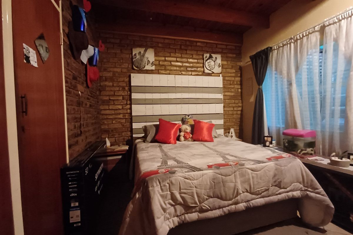 Townhouse For Sale in Neserhof - Photo 5