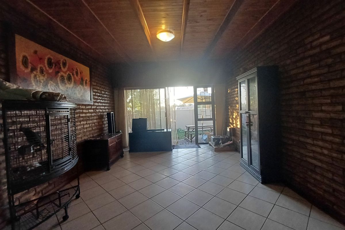 Townhouse For Sale in Neserhof - Photo 3