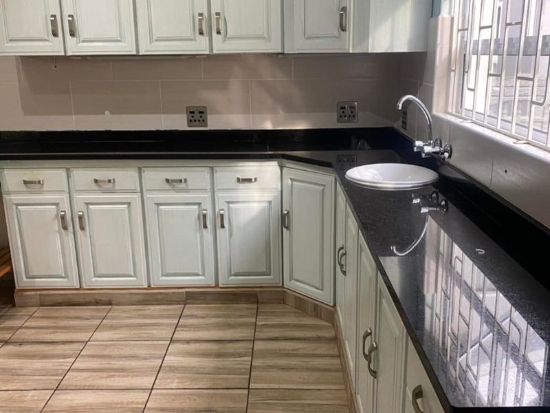 House For Sale in Pumula - Photo 5