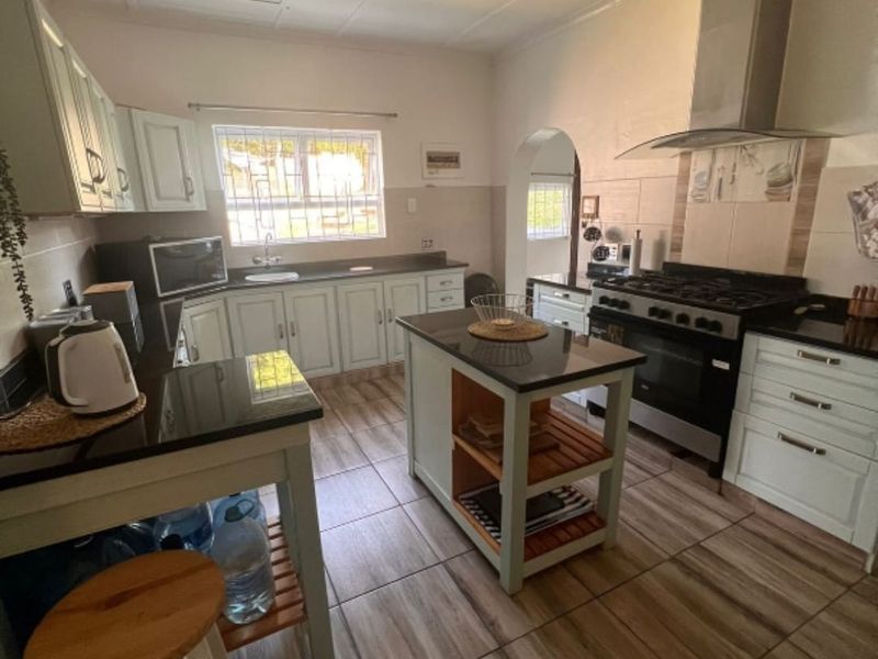 House For Sale in Pumula - Photo 4